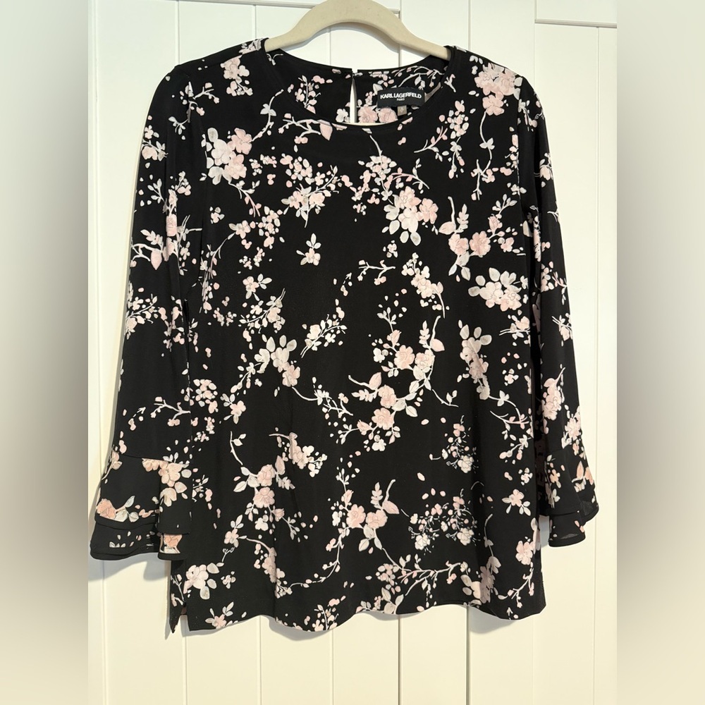 Karl Lagerfeld Sz Small Black and White Blouse with Artistic Design